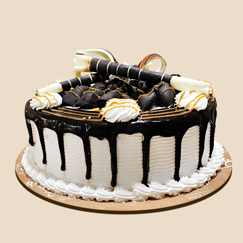 Send Vintage Designer Cake Gifts To vijayawada